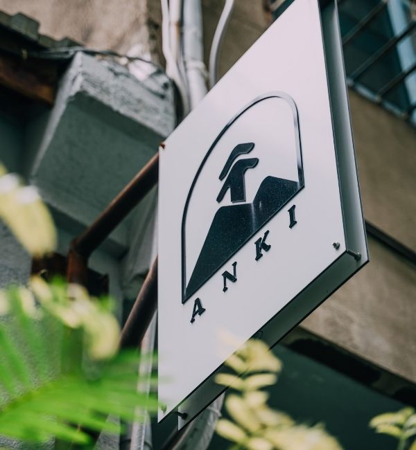 岸岌咖啡│舊廠新生，承載城市印記與期望│老屋點燈