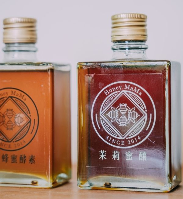 蜂蜜媽媽│時間釀造的蜜境│老屋點燈