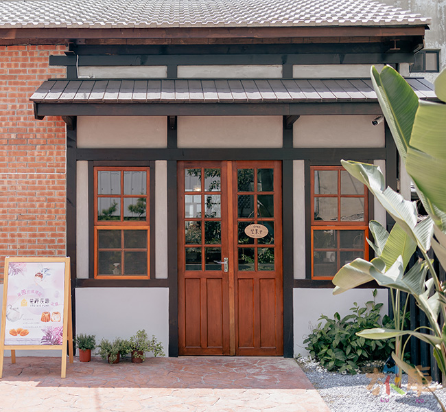 巷弄長壽是一間隱身在市場巷弄的老屋咖啡聽